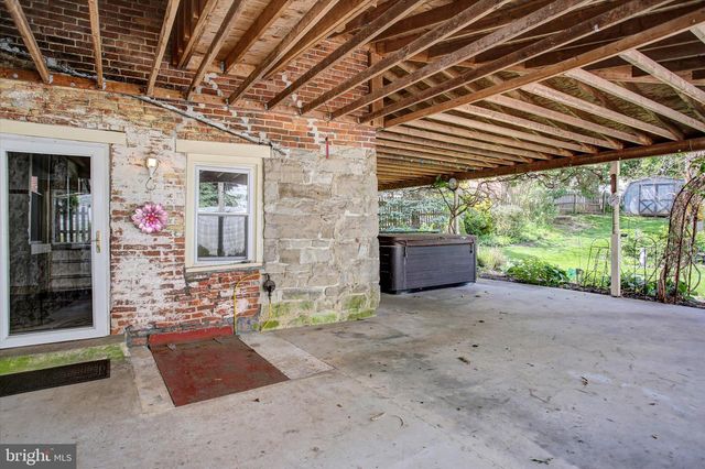 55 E MAIN ST, Newville, PA 17241