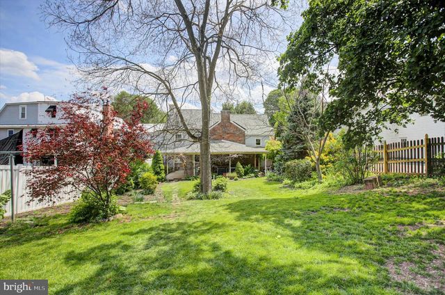 55 E MAIN ST, Newville, PA 17241