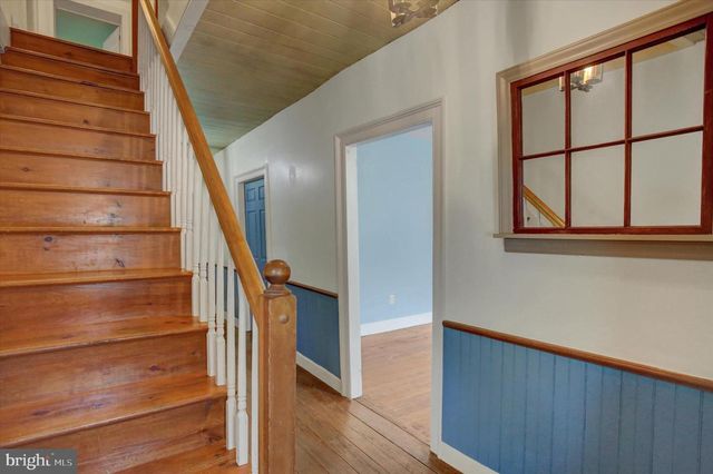 55 E MAIN ST, Newville, PA 17241