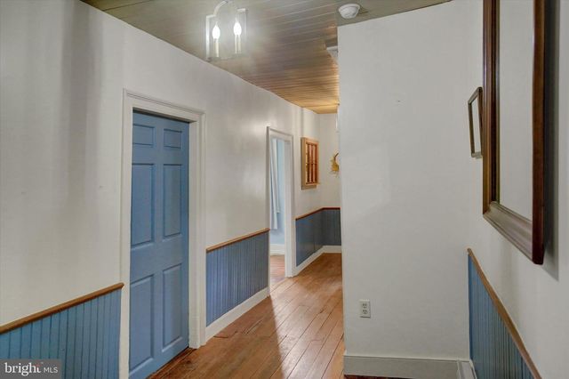 55 E MAIN ST, Newville, PA 17241