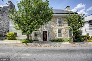 55 E MAIN ST, Newville, PA 17241