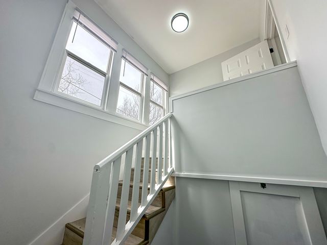 9820 S California Avenue, Evergreen Park, IL 60805