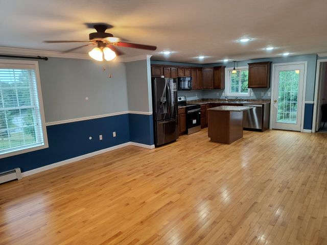 28 Owens Dr Unit 38, Swanzey, NH 03446