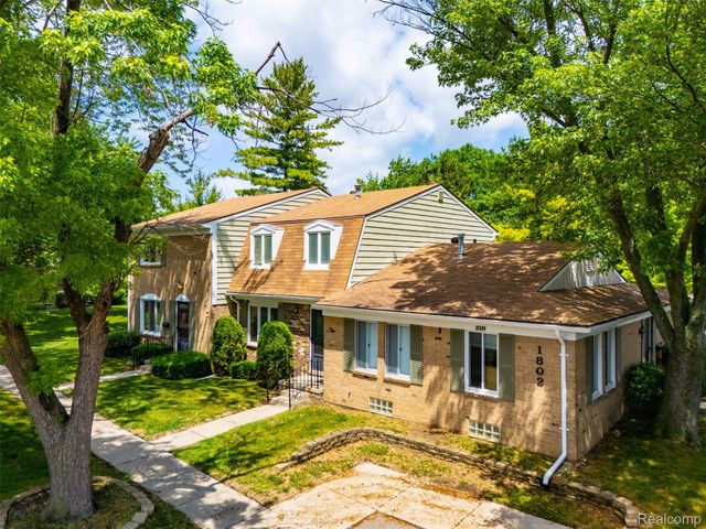 1806 N Torquay Avenue N, Royal Oak, MI 48073