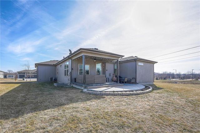 19004 Mahaffie Street, Spring Hill, KS 66083