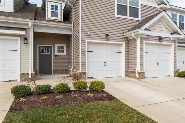 4620 Longleaf PL, Chesapeake, VA 23321