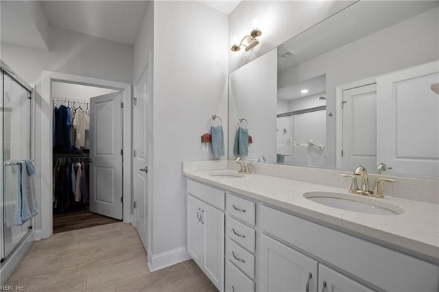 4620 Longleaf PL, Chesapeake, VA 23321