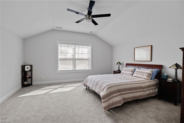 4620 Longleaf PL, Chesapeake, VA 23321