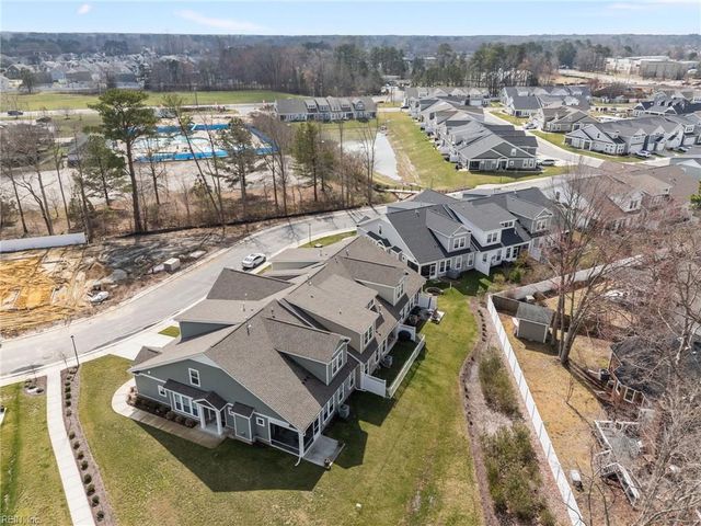 4620 Longleaf PL, Chesapeake, VA 23321