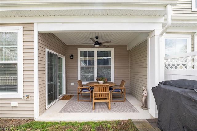 4620 Longleaf PL, Chesapeake, VA 23321