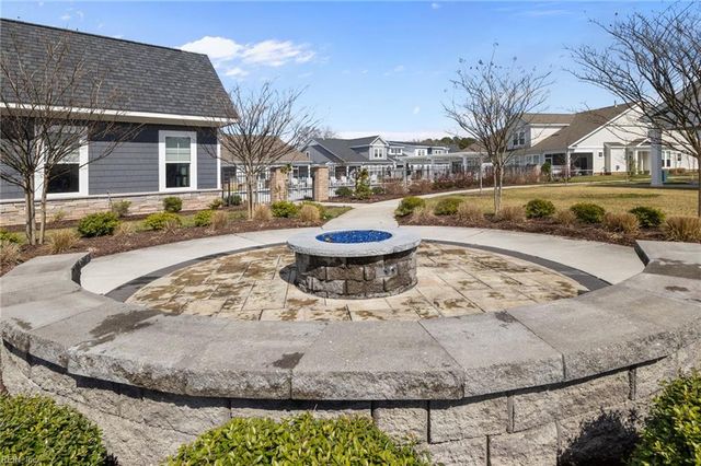 4620 Longleaf PL, Chesapeake, VA 23321