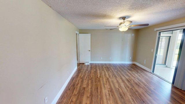 974 SE BELFAST Avenue, Port St. Lucie, Port St Lucie, FL 34983