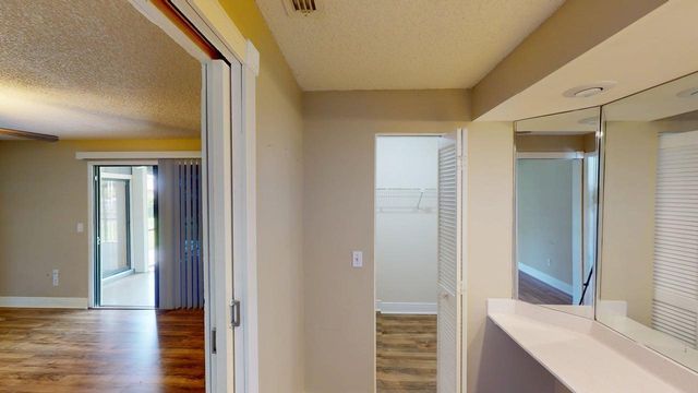 974 SE BELFAST Avenue, Port St. Lucie, Port St Lucie, FL 34983