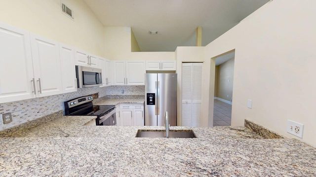 974 SE BELFAST Avenue, Port St. Lucie, Port St Lucie, FL 34983