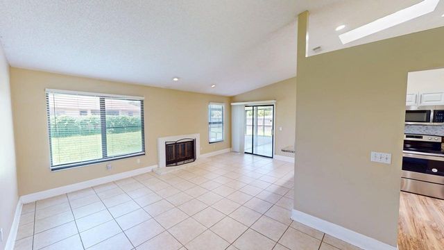 974 SE BELFAST Avenue, Port St. Lucie, Port St Lucie, FL 34983