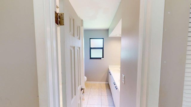 974 SE BELFAST Avenue, Port St. Lucie, Port St Lucie, FL 34983
