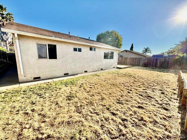 446 Whitney Ave, Vallejo, CA 94589