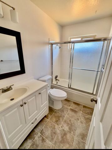 446 Whitney Ave, Vallejo, CA 94589