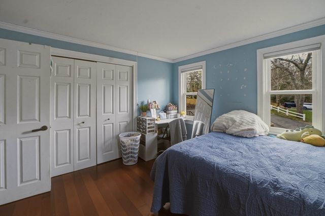 50 Samoset Rd, Barnstable, MA 02648