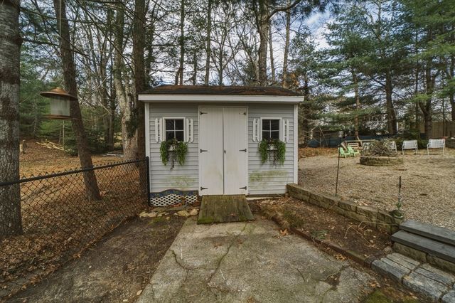 50 Samoset Rd, Barnstable, MA 02648