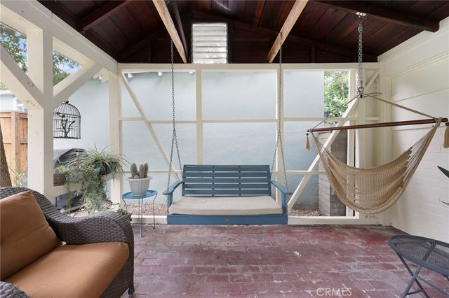 930 N Avenue 63, Los Angeles, CA 90042