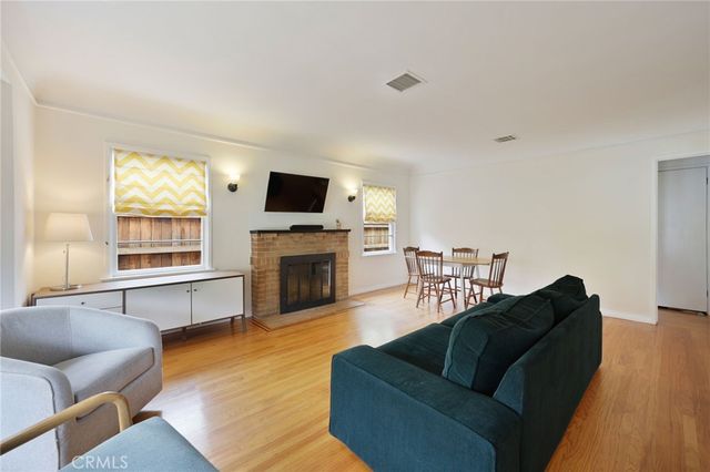 930 N Avenue 63, Los Angeles, CA 90042