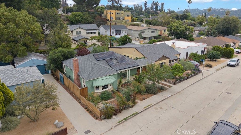 Image 28 of property listing at 930 N Avenue 63, Los Angeles, CA 90042