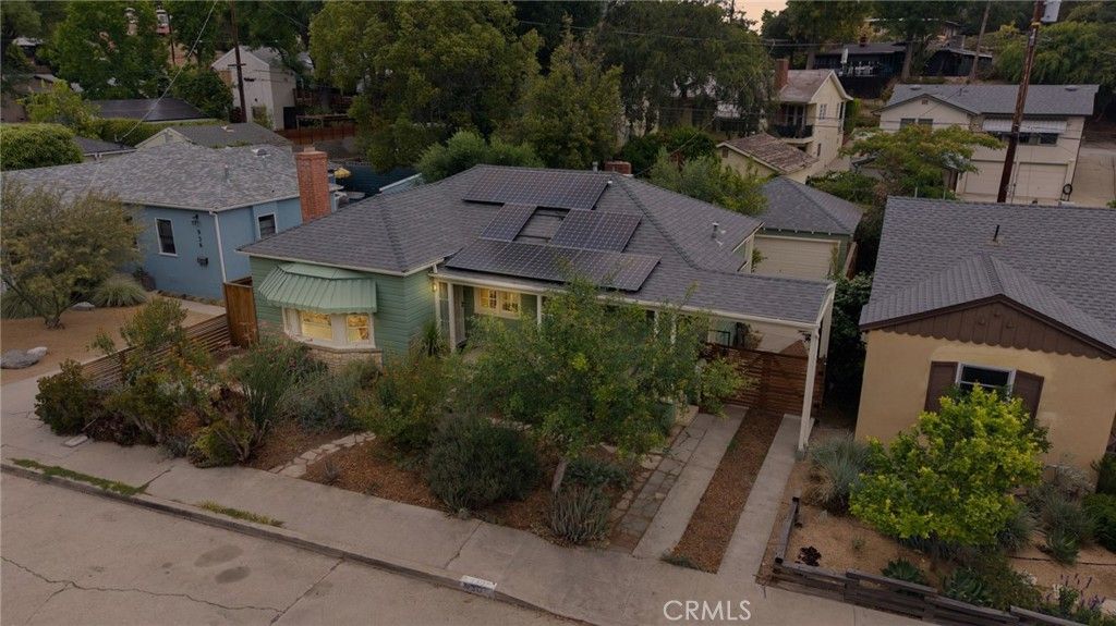 Image 30 of property listing at 930 N Avenue 63, Los Angeles, CA 90042
