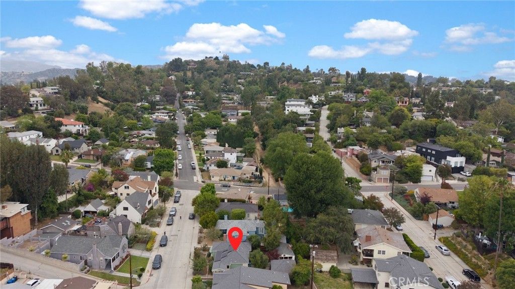 Image 35 of property listing at 930 N Avenue 63, Los Angeles, CA 90042