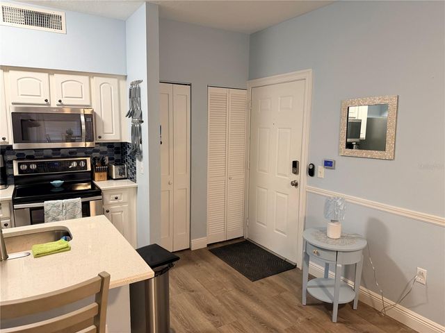 10764 70TH AVENUE 2110, Seminole, FL 33772