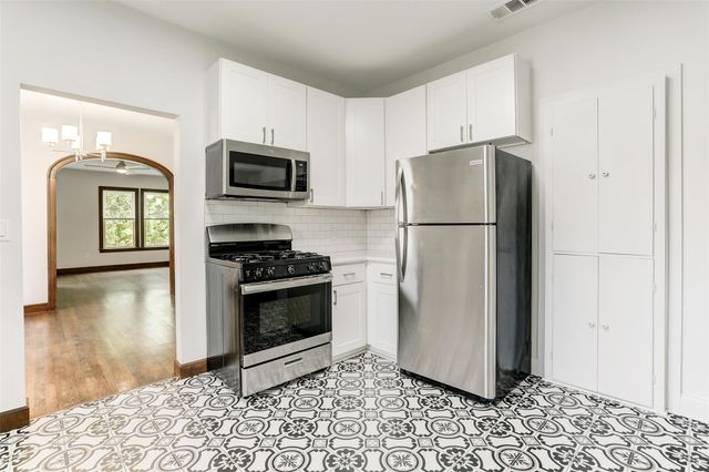 603 Bellevue PL B, Austin, TX 78705