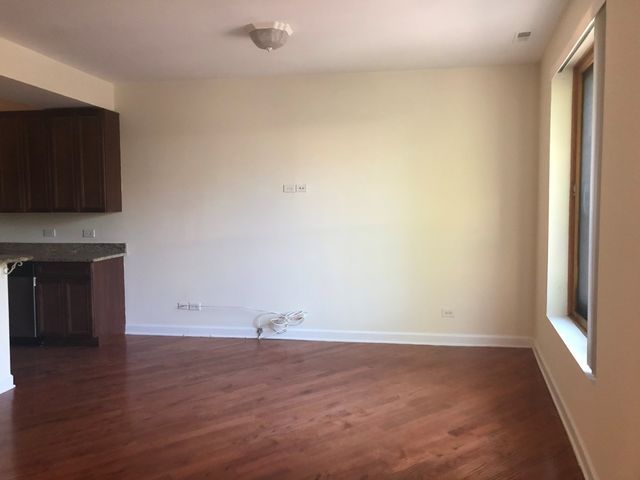 1533 W Hollywood Avenue 1, Chicago, IL 60660