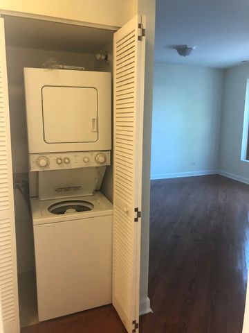 1533 W Hollywood Avenue 1, Chicago, IL 60660