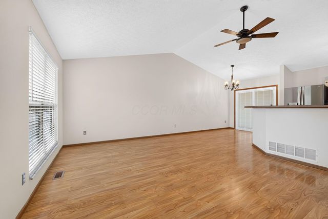 2768 Westrock Drive, Hilliard, OH 43026