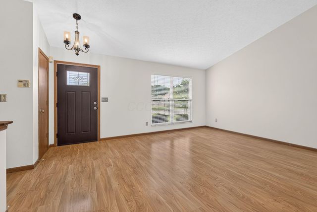 2768 Westrock Drive, Hilliard, OH 43026