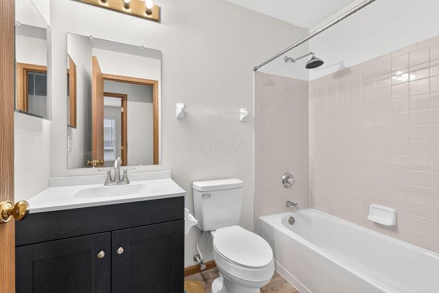 2768 Westrock Drive, Hilliard, OH 43026