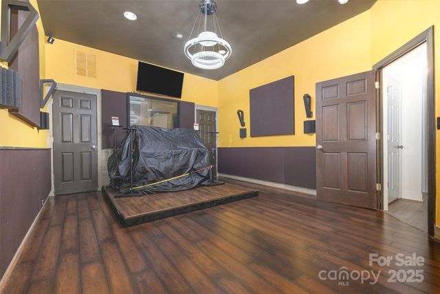 143 S Gibbs Road, Mooresville, NC 28117