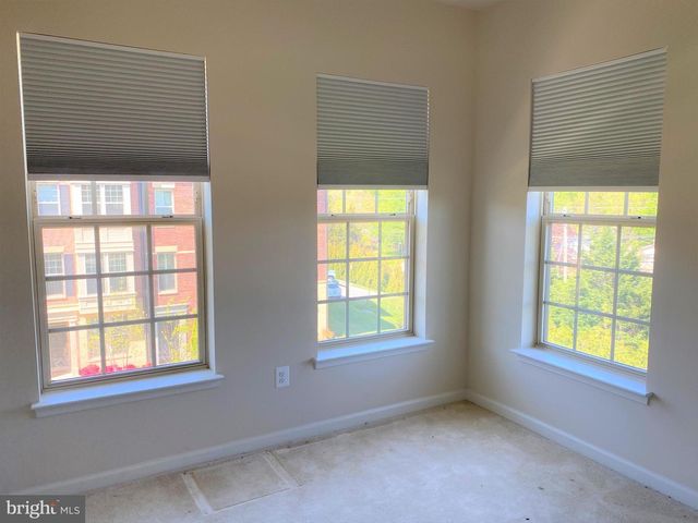 818 ADMIRALS WAY, Oxon Hill, MD 20745