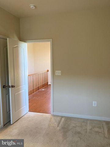 818 ADMIRALS WAY, Oxon Hill, MD 20745