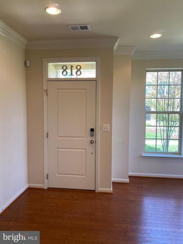 818 ADMIRALS WAY, Oxon Hill, MD 20745