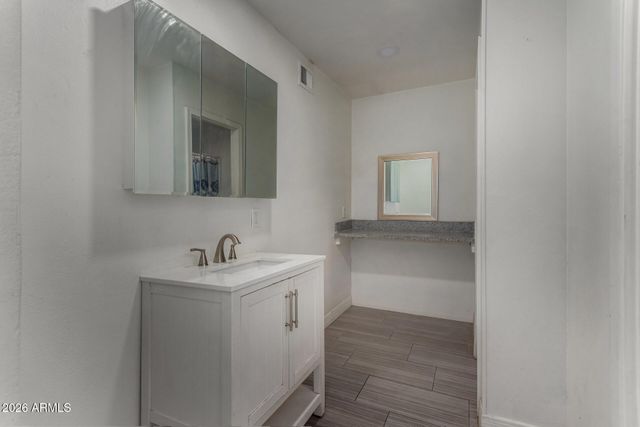 10526 W DEVONSHIRE Avenue, Phoenix, AZ 85037