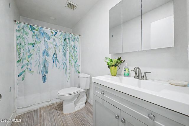 10526 W DEVONSHIRE Avenue, Phoenix, AZ 85037