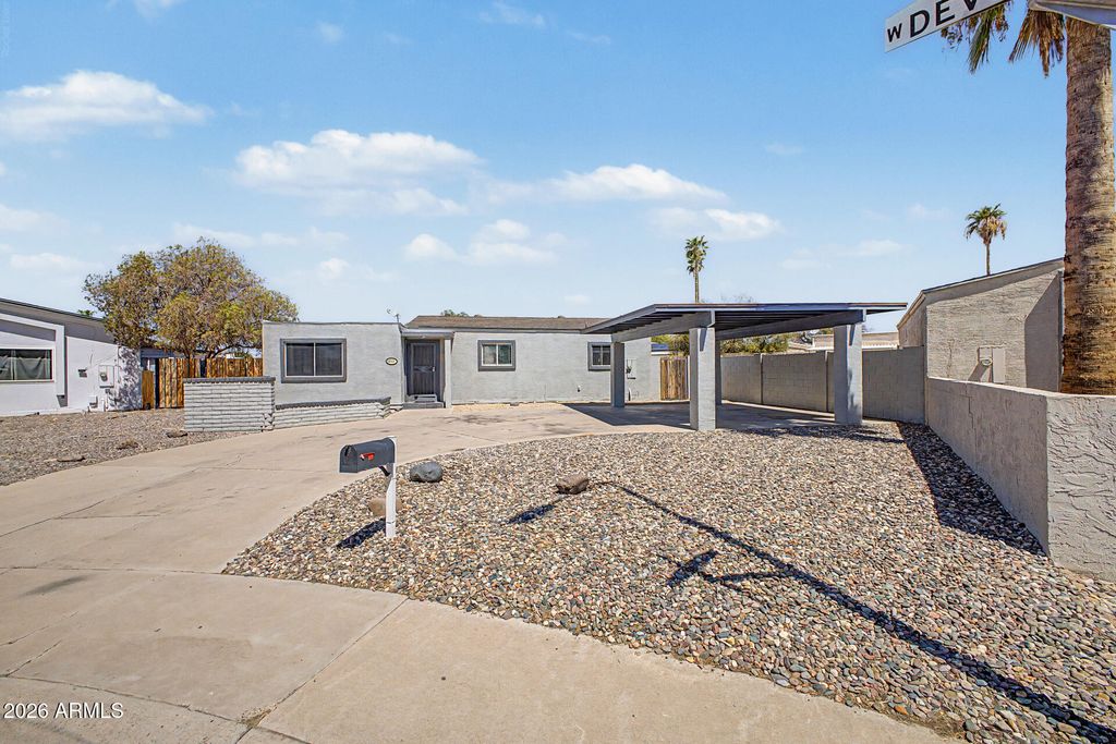 10526 W DEVONSHIRE Avenue, Phoenix, AZ 85037