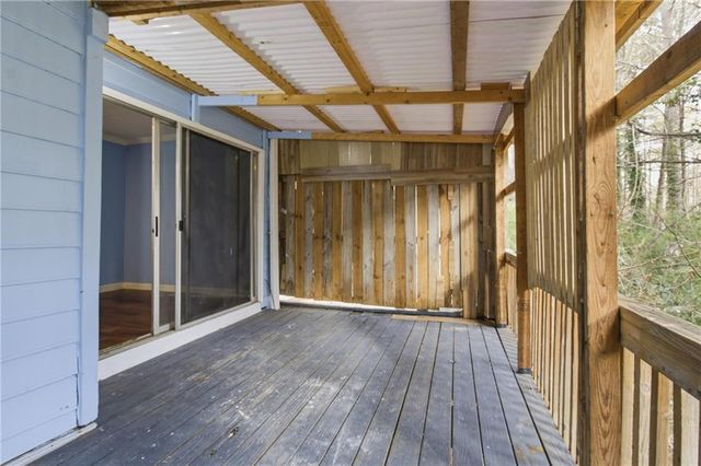 852 Glynn Oaks Drive, Clarkston, GA 30021