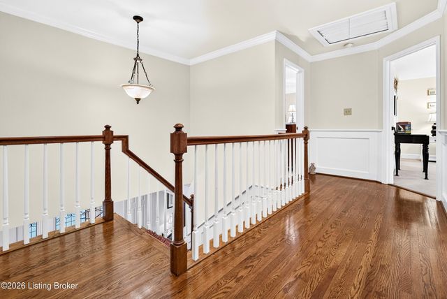 5105 Charbdin Ct, Louisville, KY 40207