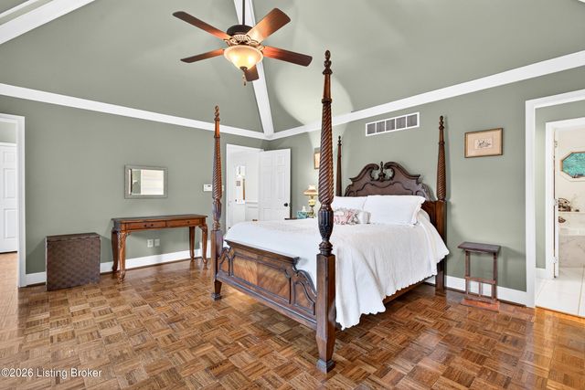 5105 Charbdin Ct, Louisville, KY 40207