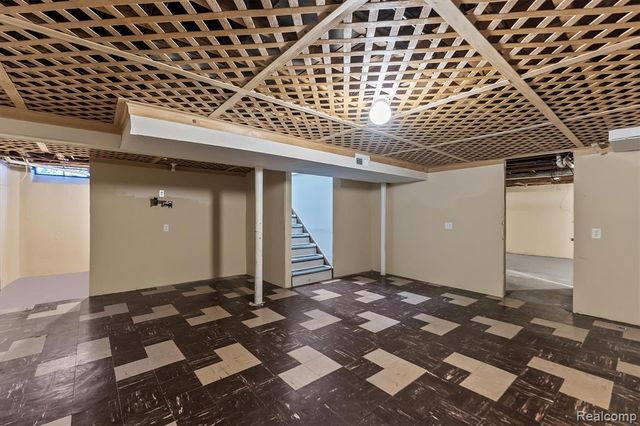 23830 Morton Street, Oak Park, MI 48237