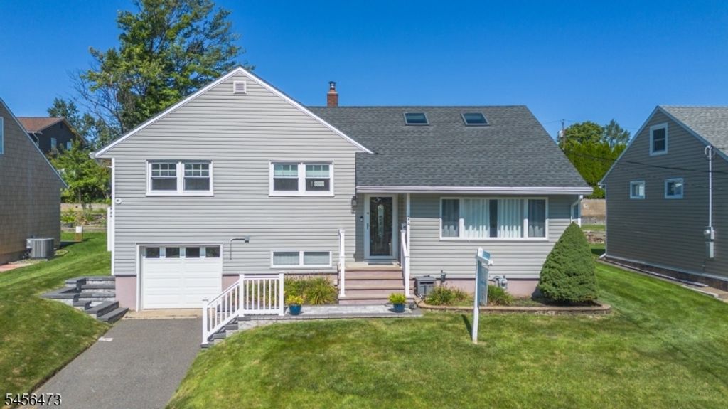 24 Lennon Pl, Clifton City, NJ 07013 — exterior