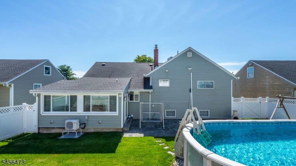 24 Lennon Pl, Clifton City, NJ 07013 — photo 2