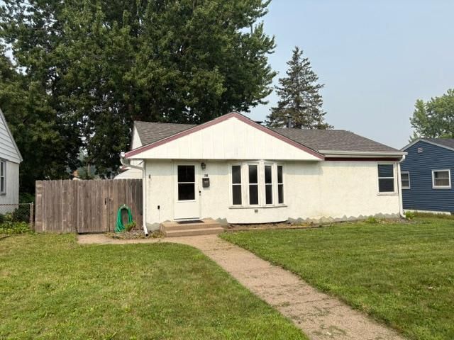 821 Howard Street N, Saint Paul, MN 55119